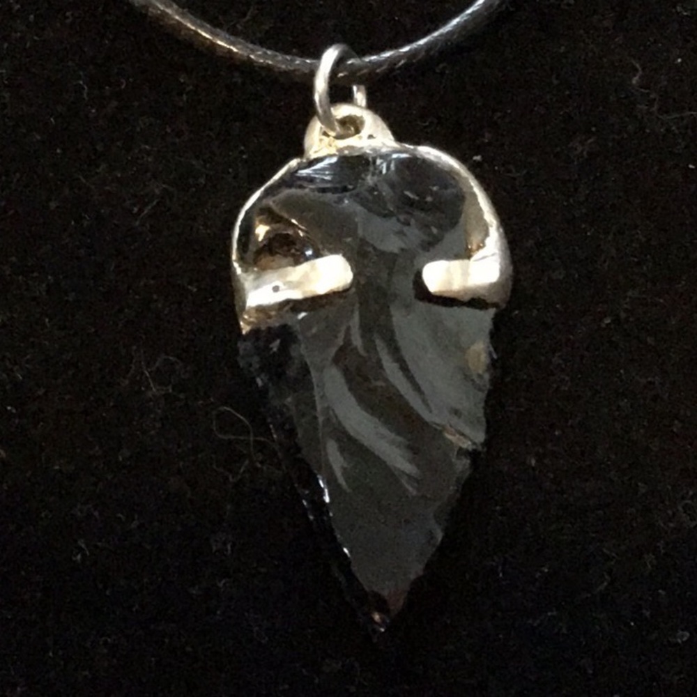 Arrowhead pendant with 925 mount